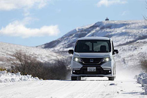 Dunlop Winter Maxx LV01 - коммерческая нешипованная зимняя новинка в двух версиях
